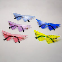 Load image into Gallery viewer, Oversized Triangle One Piece Women Sunglasses Vintage Rimless Eyewear Men Cat Eye Sun Glasses Shiny Rhinestone Shades