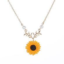 Load image into Gallery viewer, Pearl New Creative Sunflower Pendant Necklaces Vintage Fashion Daily Jewelry Temperament Cute Sweater Necklaces for Women