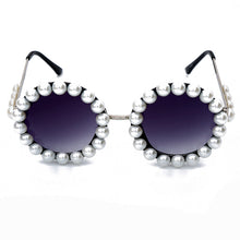 Load image into Gallery viewer, Pearl Round Sunglasses Women Small Frame Oval Vintage Sunglasses  Brand Designer Men Retro Sunglasses Steampunk Classic