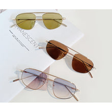 Carica l&#39;immagine nel visualizzatore di Gallery, Peekaboo metal frame oval sunglasses for men double bridge women sun glasses uv400 green gold  2023 winter gifts