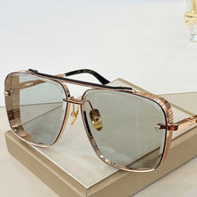 Load image into Gallery viewer, Pilot metal frame classic sunglasses for men square women sunglasses brown gradient lenses