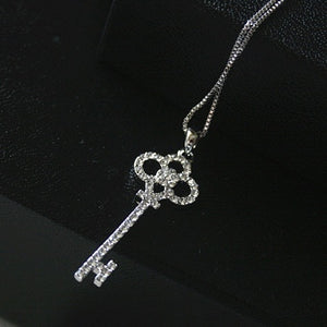 Pink Queen N140 2016 New Wholesale Hollow Crystal Rhinestone Gold Silver Key Chain Clavicle Womens Pendant Necklace For Women