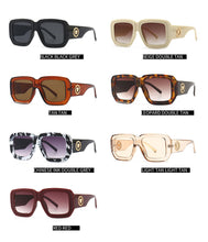 Carica l&#39;immagine nel visualizzatore di Gallery, Plastic Oversized Lion Square Sunglasses Mens Rectangle Big Frame Sun Glasses Man Flat Top Cool Google Shades Shaded UV400