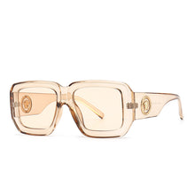 Carica l&#39;immagine nel visualizzatore di Gallery, Plastic Oversized Lion Square Sunglasses Mens Rectangle Big Frame Sun Glasses Man Flat Top Cool Google Shades Shaded UV400