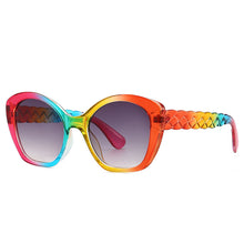 Carica l'immagine nel visualizzatore di Gallery, Plastic Oversized Muti Colors Cat Eyes Sunglasses Shades Uv400 2023 Rainbow Men Retro Female Ladies Sun Glasses