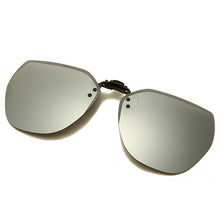 Load image into Gallery viewer, Polarized Clip on Sunglasses Men Women Photochromic Sun Glasses Night Vision Driving Goggle Flip Up Lens Glasses UV400 Oculos