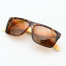 Carica l'immagine nel visualizzatore di Gallery, Occhiali da sole polarizzati da uomo Occhiali da sole con gamba in bambù 6 colori Occhiali da guida dal design piacevole Marca RUI HAO EYEWEAR 8204 