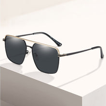 Load image into Gallery viewer, Polarized Sunglasses Men/Women Driving Gradient Lens Vintage Male Sun Glasses Brand Designer UV400 Anti-Glare Eyewear V19331