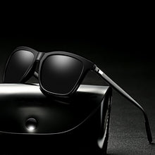 Carica l'immagine nel visualizzatore di Gallery, Polarized Sunglasses for men Sun Glasses Trend Retro Driving car Eyewear For Men Resin Lenses Sport Sunglasses UV400