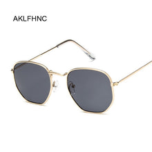 Carica l'immagine nel visualizzatore di Gallery, Occhiali da sole poligonali Occhiali da donna Occhiali da sole in metallo retrò Donna Specchio vintage Oculos De Sol Feminino UV400 