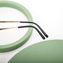 Load image into Gallery viewer, Pure Titanium Big Frame Super Light Retro Glasses Frame Round Frame Thin Face Men And Women&#39;s Glasses Frame