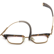 Load image into Gallery viewer, Pure Titanium Men Glasses Frames Square Myopia Optical Prescription Eyeglasses Frames Woman  Business Face Eyewear