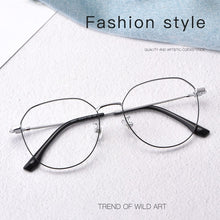 Load image into Gallery viewer, Pure Titanium Retro Glasses Frame Men And Women Ultralight Round Frame Anti Blue Light Plain Myopia Optical Glasses Frame 58007