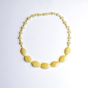 Pure natural chicken oil yellow bee wax amber with the shape of irregular necklace no pendant big sweater chain to send bracelet