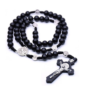QIGO Collane con ciondolo rosario con croce nera antica religiosa in legno religioso Collana con perline di Gesù San Benedetto per gioielli da uomo e donna 