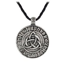 Load image into Gallery viewer, Viking necklace Circle trinity pendant necklace Valknut necklace Viking norse rune jewelry Gift for men