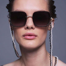 Load image into Gallery viewer, QPeClou 2023 Unique Metal Chain Square Sunglasses Women Vintage Brand Designer Sunglasses Men Sent Without Chain