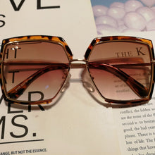 Load image into Gallery viewer, QPeClou Big Frame Square Sunglasses Women Brand Designer Gradient Sun Glasses Female 2023 Mirror Oculos Ladies Shades Glasses