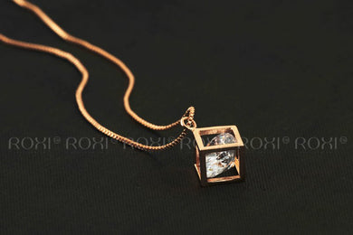 Collana con ciondolo per donna Gioielli di moda Collana lunga Ciondolo quadrato con ciondolo a catena in zircone Girocollo color oro rosa 