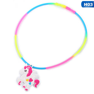Collane con ciondolo unicorno arcobaleno Giocattoli di gomma Festa di nascita Bambini Ragazze Migliore amico Catena di amicizia Accessori per gioielli 
