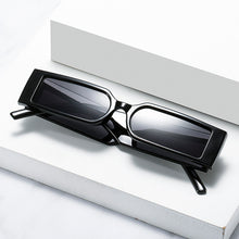 Carica l'immagine nel visualizzatore di Gallery, Occhiali da sole con montatura rettangolare Occhiali da vista piccoli Occhiali vintage Designer per donna Occhiali con tonalità nere UV400 Oculos Escuros
