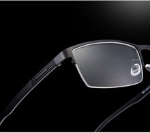 Carica l&#39;immagine nel visualizzatore di Gallery, Retro Business Casual Square Eyewear Men&#39;s Optical Glasses Frame Metal Half Frame Myopia Rx Frame Prescription Eyeglasses Men