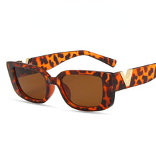 Load image into Gallery viewer, Retro Cat Eyt Frame Sunglasses Women  V Sun Glasses Men Rectangle Jelly Sunglasses with Metal Hinges UV400