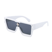 Load image into Gallery viewer, Retro Diamond Flower Sunglasses Men Women  Brand Designer Sun Glasses UV400 Shades Female