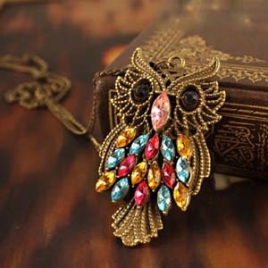 Retro Elegant Colorful Rhinestone Bronze Owl Pendant Necklace Long Chain Jewelry