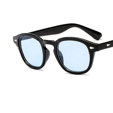 Carica l&#39;immagine nel visualizzatore di Gallery, Occhiali da sole rotondi stile Johnny Depp retrò da uomo con lenti trasparenti colorate Design del marchio Party Show Occhiali da sole da donna Oculos De Sol 