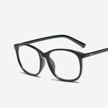 Carica l&#39;immagine nel visualizzatore di Gallery, Retro Glasses Transparent Square Optical EyeGlasses Frames Women Brand Designer Clear Fashion Fake Glasses Large Frames Eyewear