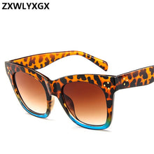 Carica l&#39;immagine nel visualizzatore di Gallery, Occhiali da sole sfumati retrò Donne Designer di marca Lenti con montatura Classic Rivet Shades Donna Uomo Occhiali Oculos De Sol UV400 