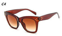 Carica l&#39;immagine nel visualizzatore di Gallery, Occhiali da sole sfumati retrò Donne Designer di marca Lenti con montatura Classic Rivet Shades Donna Uomo Occhiali Oculos De Sol UV400 