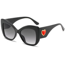 Load image into Gallery viewer, Retro Heart Sunglasses Women Plastic Protect Eyewear Women Designer Sun Glasses Stylish Oversized Shades