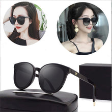 Load image into Gallery viewer, Retro Oversized Round Sunglasses Women Brand Designer Gradient Sunglasses Goggles Men Shades UV400 Oculos De Sol