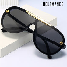 Load image into Gallery viewer, Retro Photochromic Large Frame One Piece Women Sunglasses Oval Band Design Plastic Sunglass Vintage Summer Driving UV400