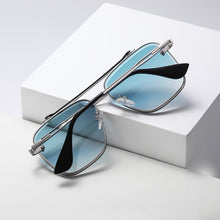 Load image into Gallery viewer, Retro Pilot Sunglasses Men Brand Designer Metal Double Bridge Sun Glasses Vintage Anti-UV400 Male Sunglass Oculos Gafas With Box