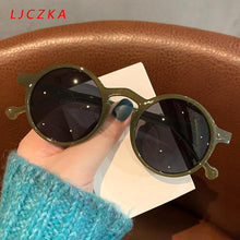 Load image into Gallery viewer, Retro Round Sunglasses Men Brand Designer Vintage Small Sun Glasses Women Fashionable Hip Hop Style Eyewear Green Lens UV400