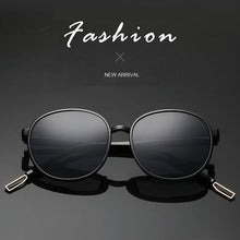 Load image into Gallery viewer, Retro Round Sunglasses Women Brand Design Transparent Female Sun Glasses Female Oculos De Sol Feminino Lunette Soleil