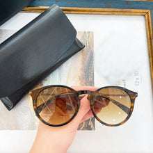 Load image into Gallery viewer, Retro Round frame Men&#39;s sunglasses DB1032 Light Comfortable Celebrity style Black gold /silver /Tortoiseshell Women&#39;s glasses