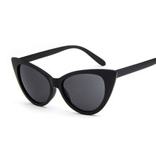 Load image into Gallery viewer, Retro Sexy Cat Eye Sunglasses Women Classic Black White Ladies Sun Glasses Vintage Cateye Frame Gradient Oculos De Sol Feminino