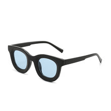 Carica l'immagine nel visualizzatore di Gallery, Retro Small Square Sunglasses For Men Designer Sun Glasses Women Black Frame UV400 Eyewear Elegant  Vintage Sunshade