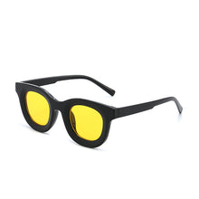 Carica l'immagine nel visualizzatore di Gallery, Retro Small Square Sunglasses For Men Designer Sun Glasses Women Black Frame UV400 Eyewear Elegant  Vintage Sunshade