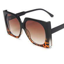 Carica l&#39;immagine nel visualizzatore di Gallery, Retro Square Brand Designer Sunglasses Women eye glasses Oversized  glasses eyewear Oversized Sunglasses Woman