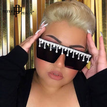 Load image into Gallery viewer, Retro Square Sunglasses Women Brand Designer Men Steampunk Sunglasses Big Frame Diamond Glasses Shades Gafas Eyewear UV400