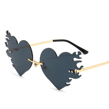 Load image into Gallery viewer, Retro Steampunk Heart Shape Gradient Sunglasses Women Brand Designer Punk Rimless Sunglasses Shades Lunette De Soleil Femme