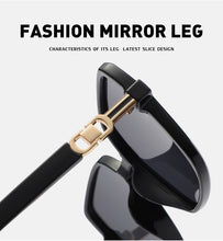 Load image into Gallery viewer, Retro TR90 Square Sunglasses Women&#39;s Korean Version Ins Large Frame Sunglasses Women&#39;s Street Photography Sunglasses