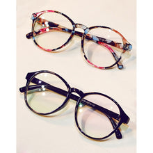 Load image into Gallery viewer, Retro Vintage Glasses Women Clear Lens Oval Nerd Glass Frame Attractive Party Eyewear Selfie Pose Lady Soild Glasses