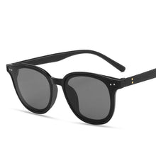 Carica l&#39;immagine nel visualizzatore di Gallery, Rivet Square Frame Sunglasses Men Women Gray Orange Lens UV400 Protection Eyewear  Design Gafas De Sol