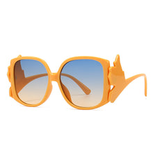 Load image into Gallery viewer, Round Brand Desinger Square Sunglasses Women 2023 Summer Butterfly Vintage Sun Glasses  Eyewear Protection UV400 Lunette De Sole